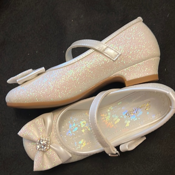 Furdeour Other - Size 13 Girls Dress Shoes- worn once